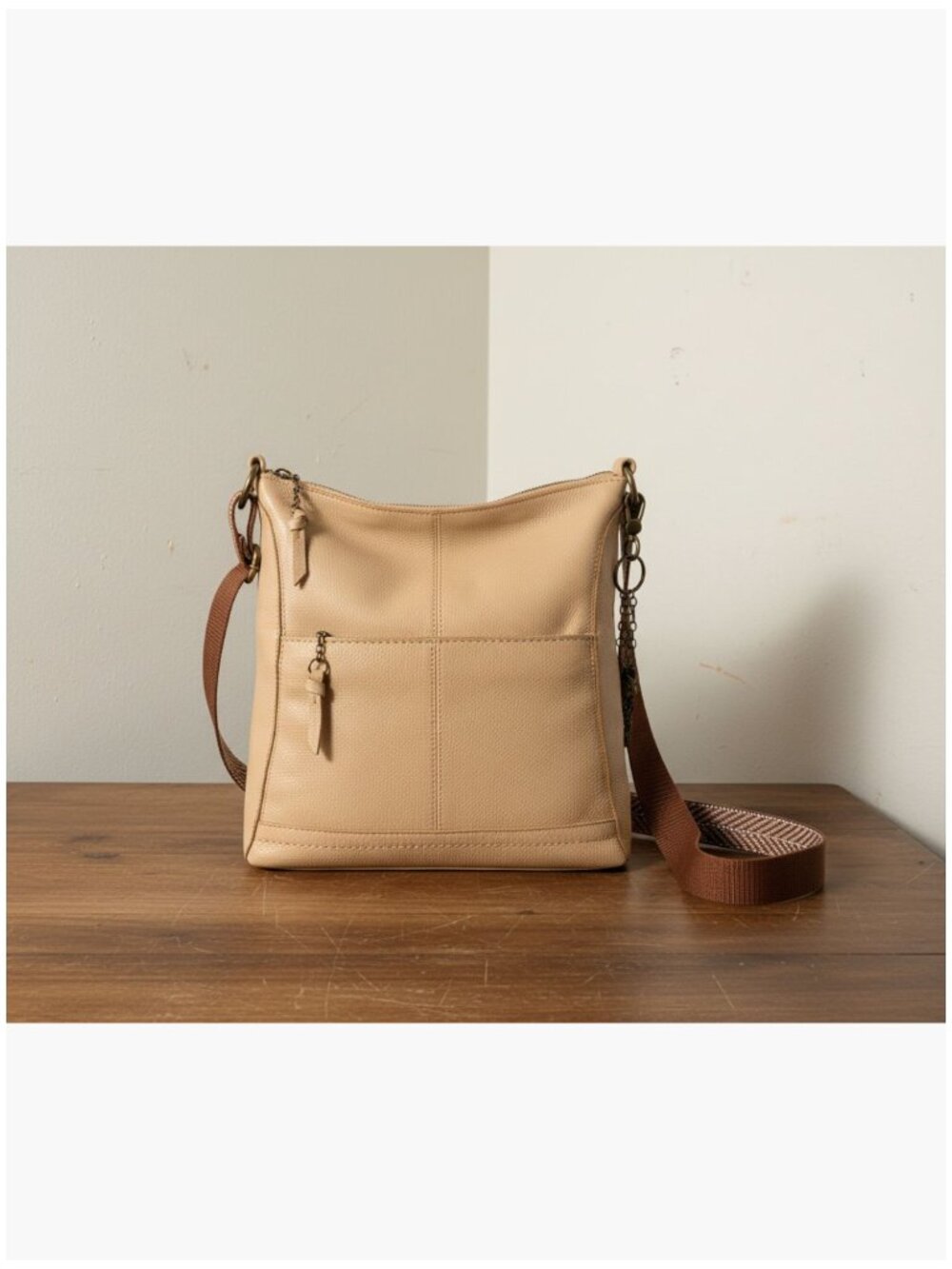 Premium Leather Crossbody Bag with Adjustable Strap and Multiple Pockets